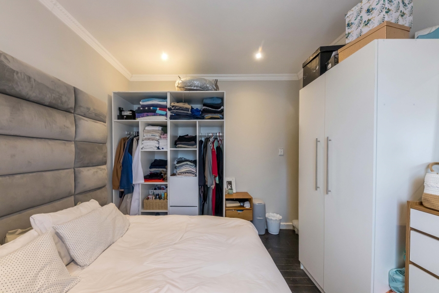 2 Bedroom Property for Sale in Athlone Western Cape